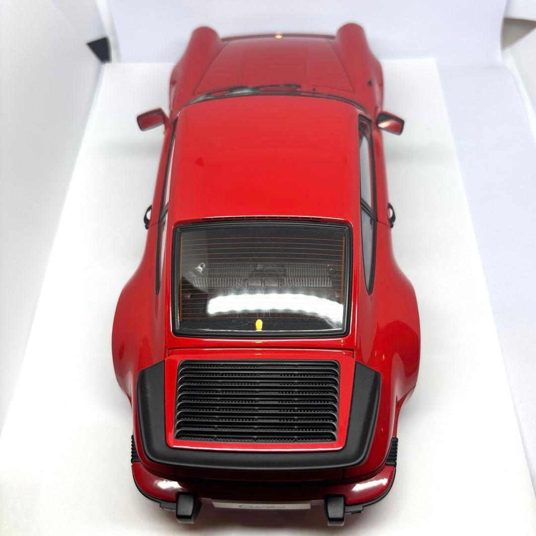 ビ*ト様 オートアート　ポルシェ911ターボ　930 AUTOart 1/18