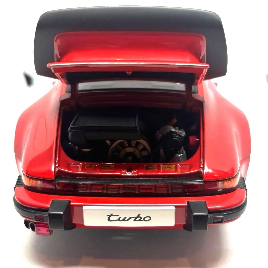 ビ*ト様 オートアート　ポルシェ911ターボ　930 AUTOart 1/18