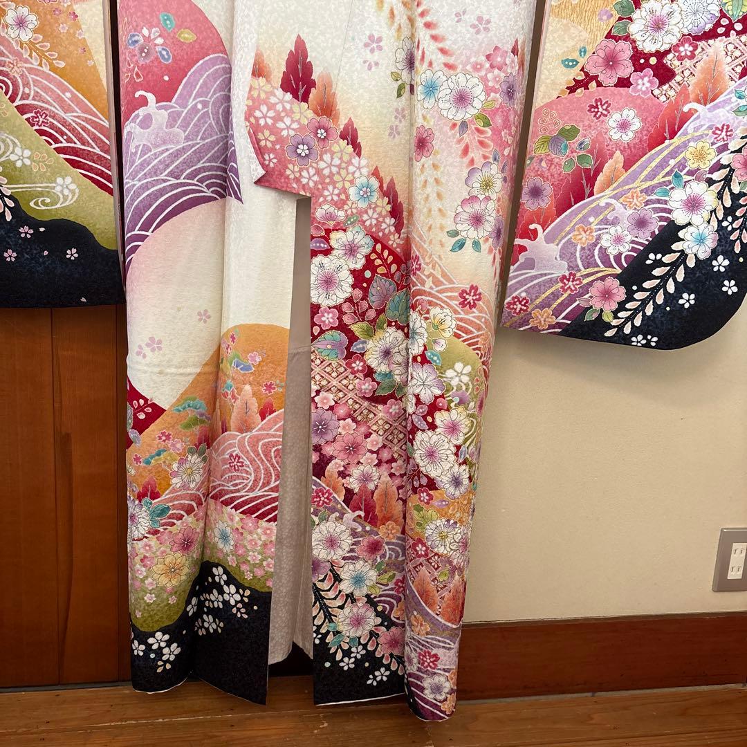 最安値！可愛い振袖 フルセットバック草履つき　花の模様 白地