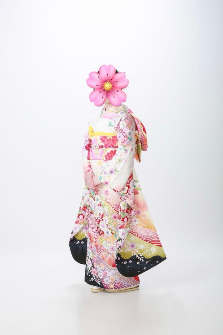 最安値！可愛い振袖 フルセットバック草履つき　花の模様 白地