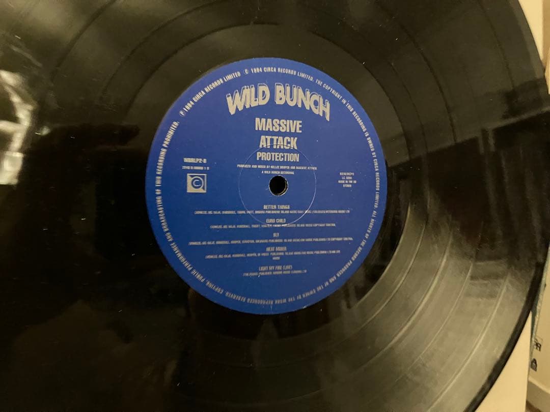 MASSIVE ATTACK – Protection WILD BUNCH