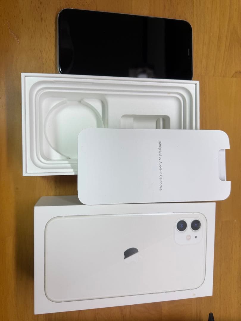 F*R様 Apple iPhone 11 本体 SIMフリー
