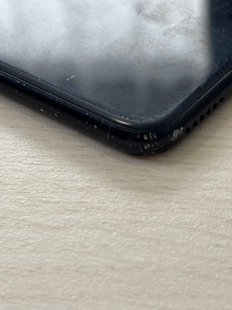 iPhoneSE 64GB 本体 ブラック 黒 スペースグレー SiMフリー