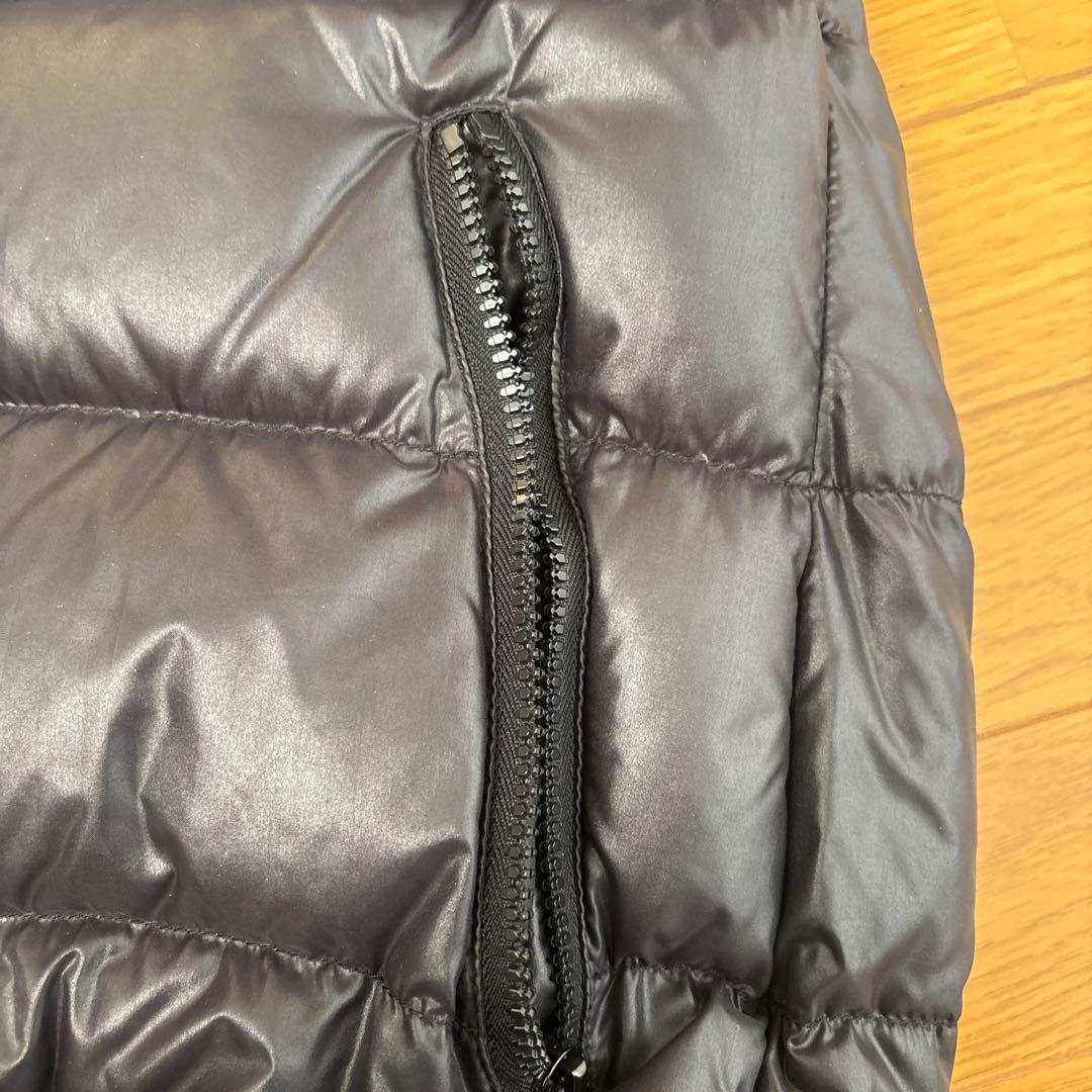 デュベティカ　リバーシブルダウンベスト