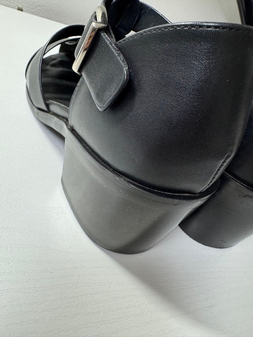 Lui’s ヒールグルカサンダル