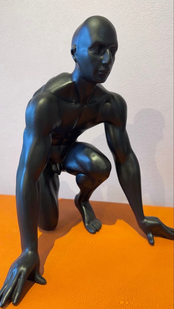 マットブラック 人間型置物 約30cm