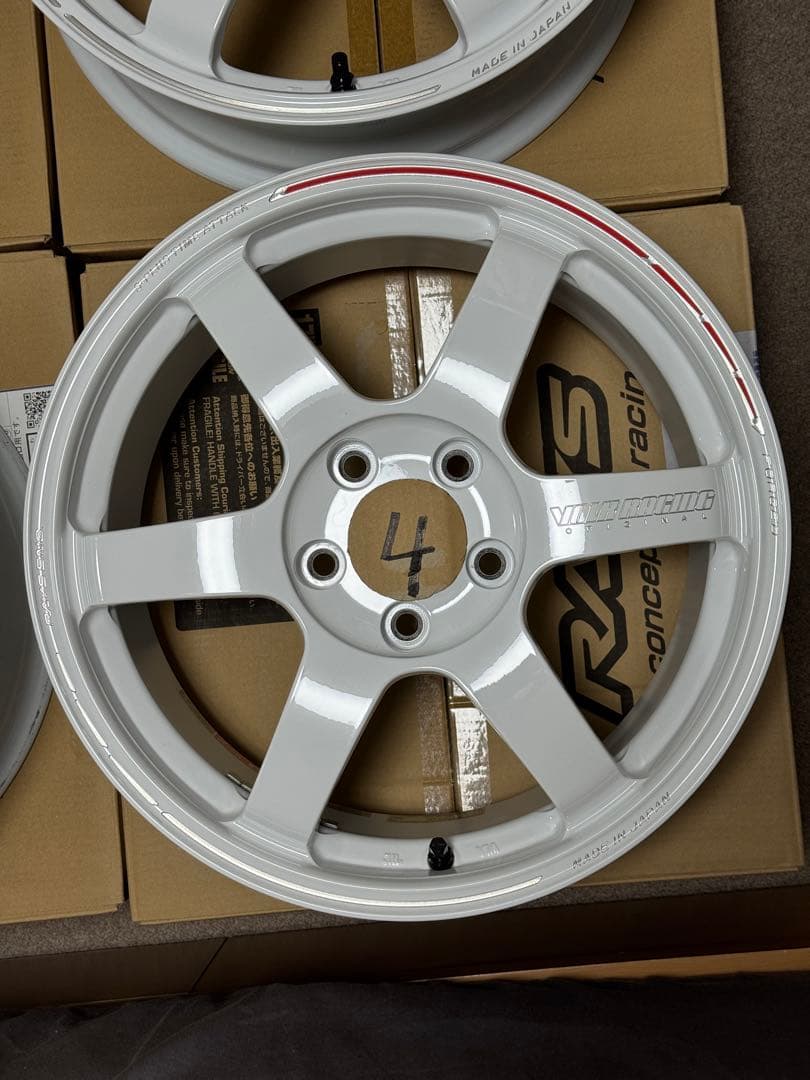 タイヤ・ホイール RAYS TE37