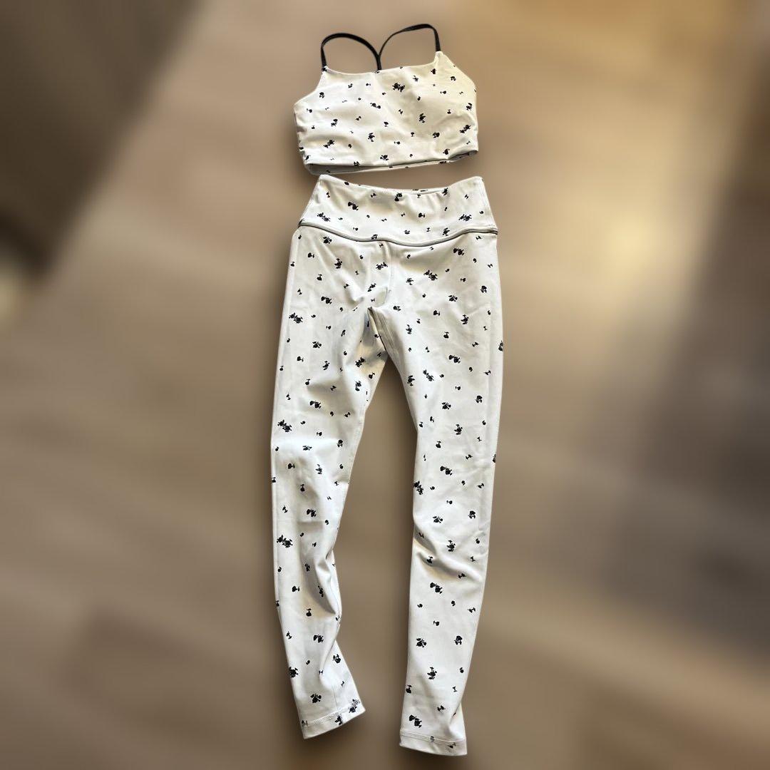 emmi 花柄 ヨガウェアセット