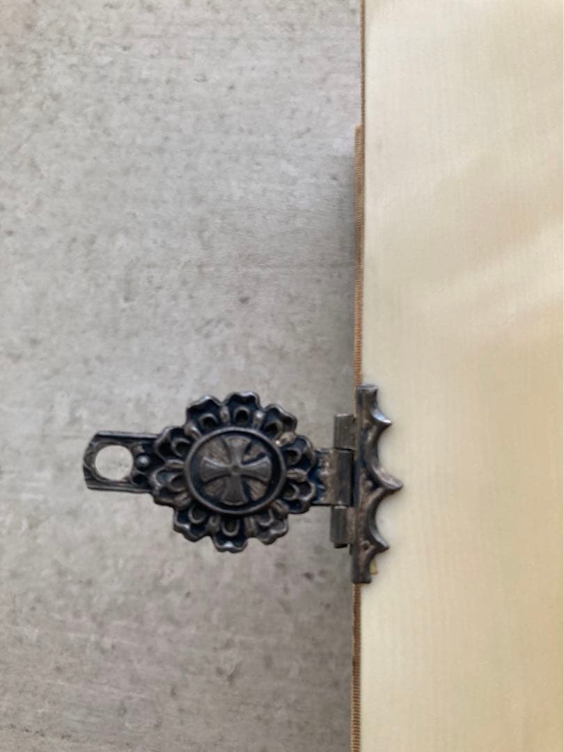 フランスアンティーク　アイボリー聖書　祈祷書　古本　洋書　ミゼル