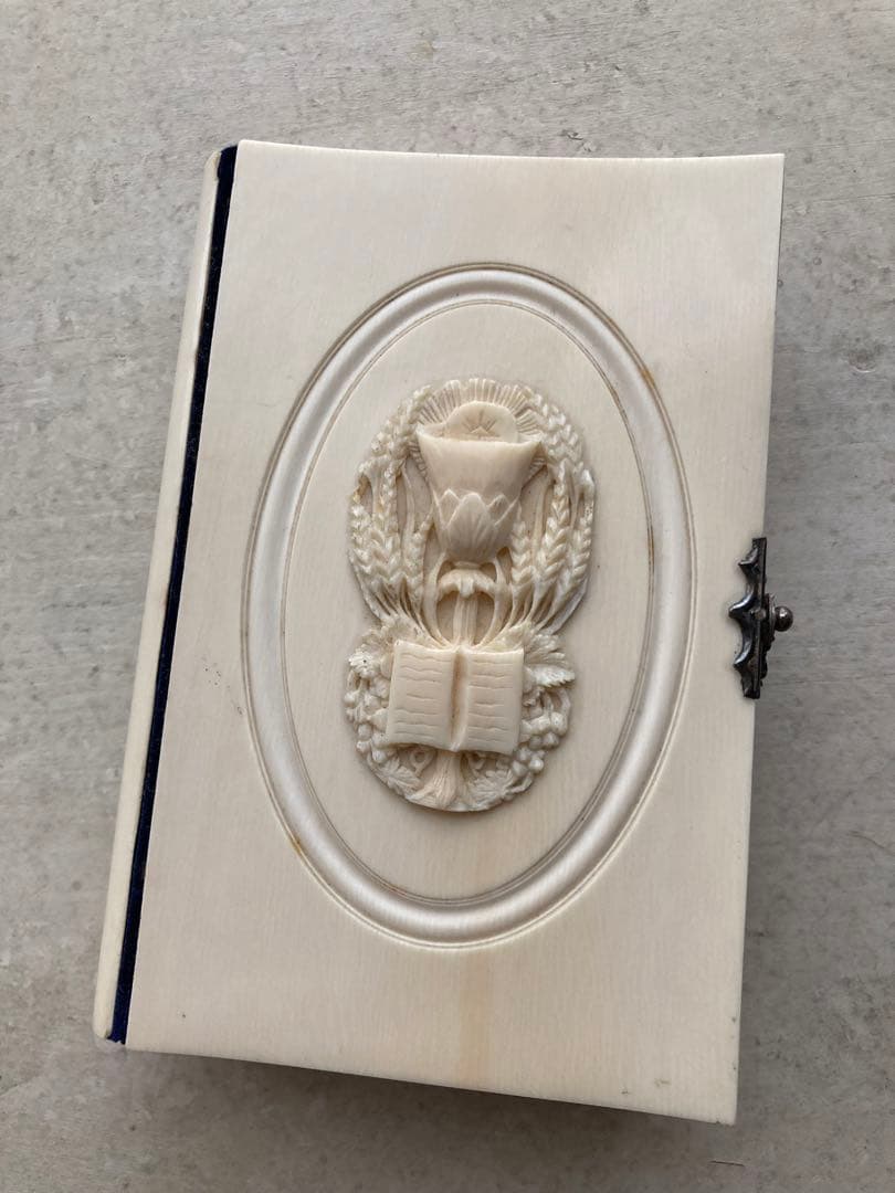 フランスアンティーク　アイボリー聖書　祈祷書　古本　洋書　ミゼル