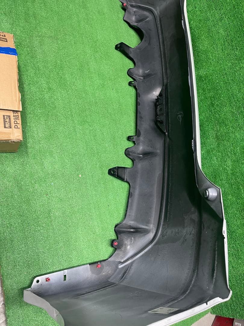 ZVW 30 プリウス　後期　G’s ジーズ　リアバンパー　ディヒューザー