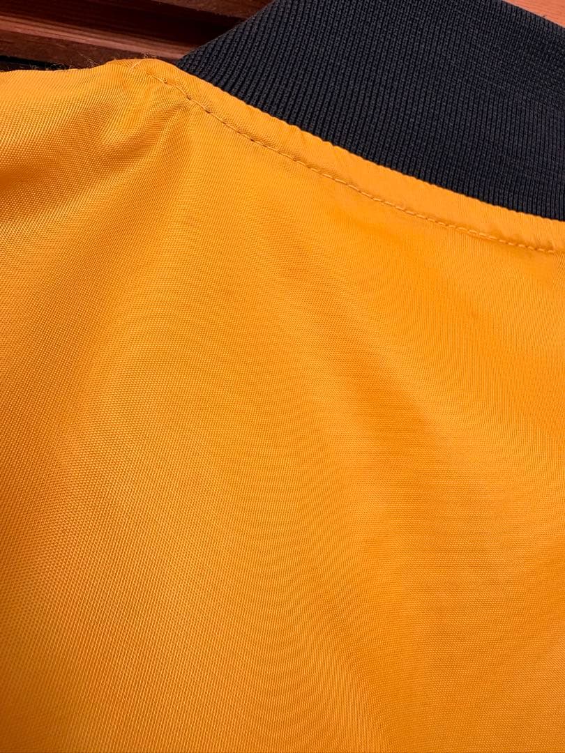 ステューシー　刺繍ロゴ　ダブルジップ　フライトジャケット　MA-1　中綿