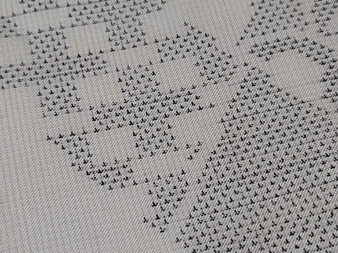 219R 本場大島紬　白大島　カタス　正絹　しつけ糸有り 裄長　H