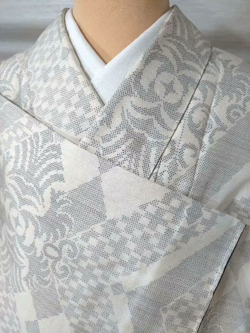 219R 本場大島紬　白大島　カタス　正絹　しつけ糸有り 裄長　H