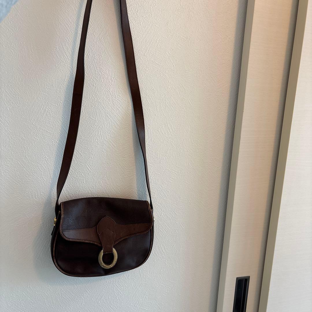 Dior ブラウンレザーショルダーバッグ