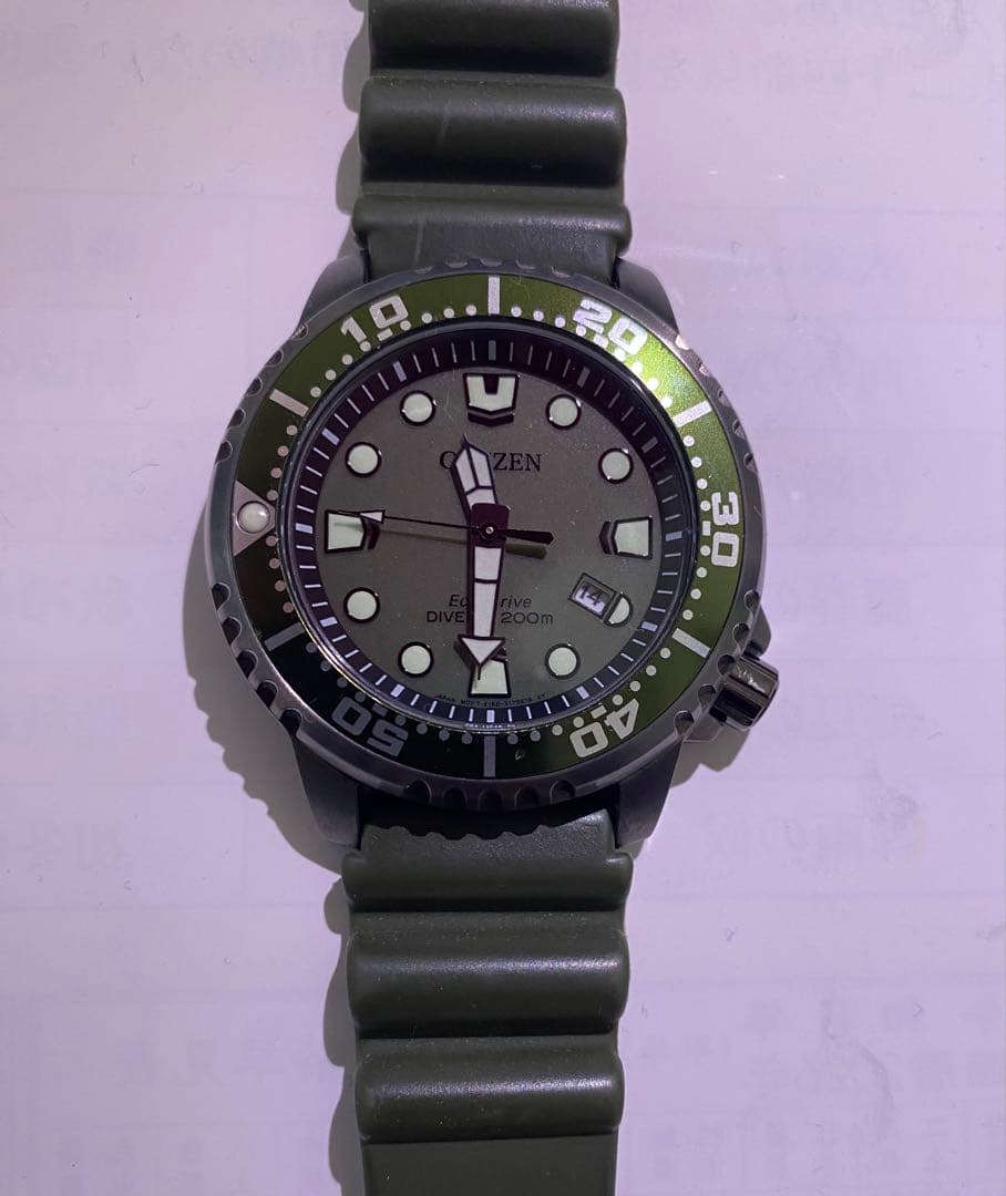CITIZEN ダイバーズウォッチ オリーブグリーン