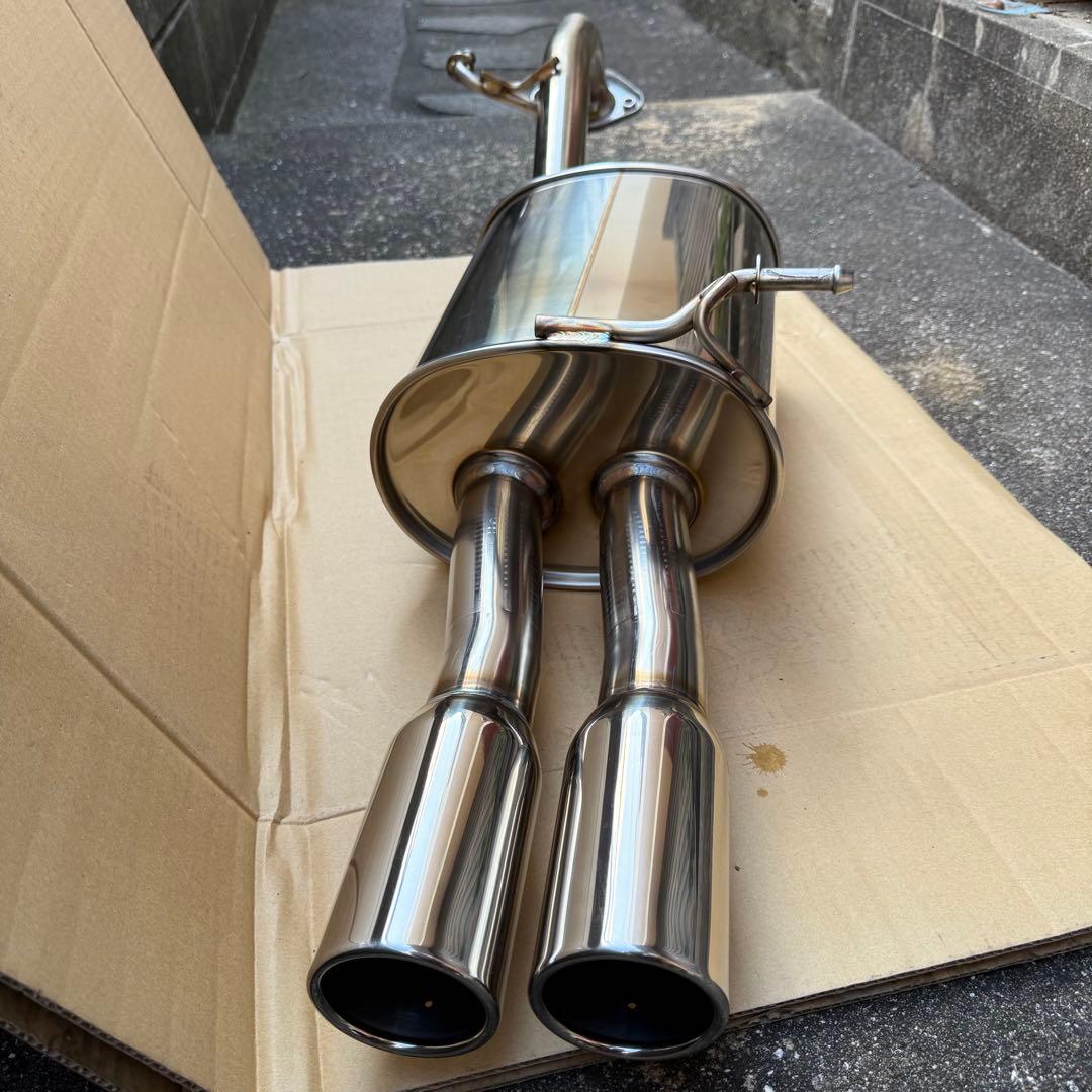 ヤリスクロス TRD デュアルエンドスポーツマフラー