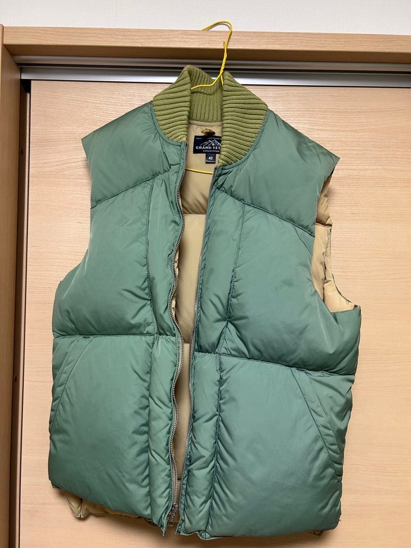 グリーン キルティング ダウンベスト