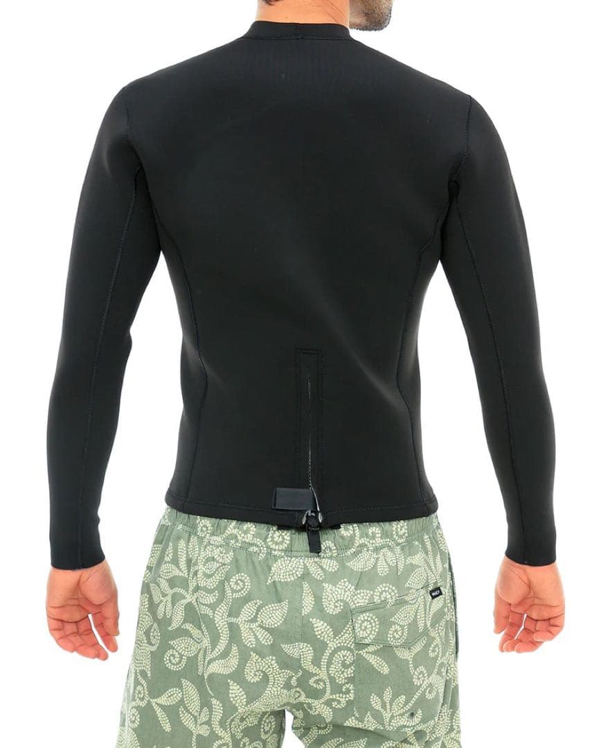 処分特価　半額　サイズS タッパー　RVCA 新品3