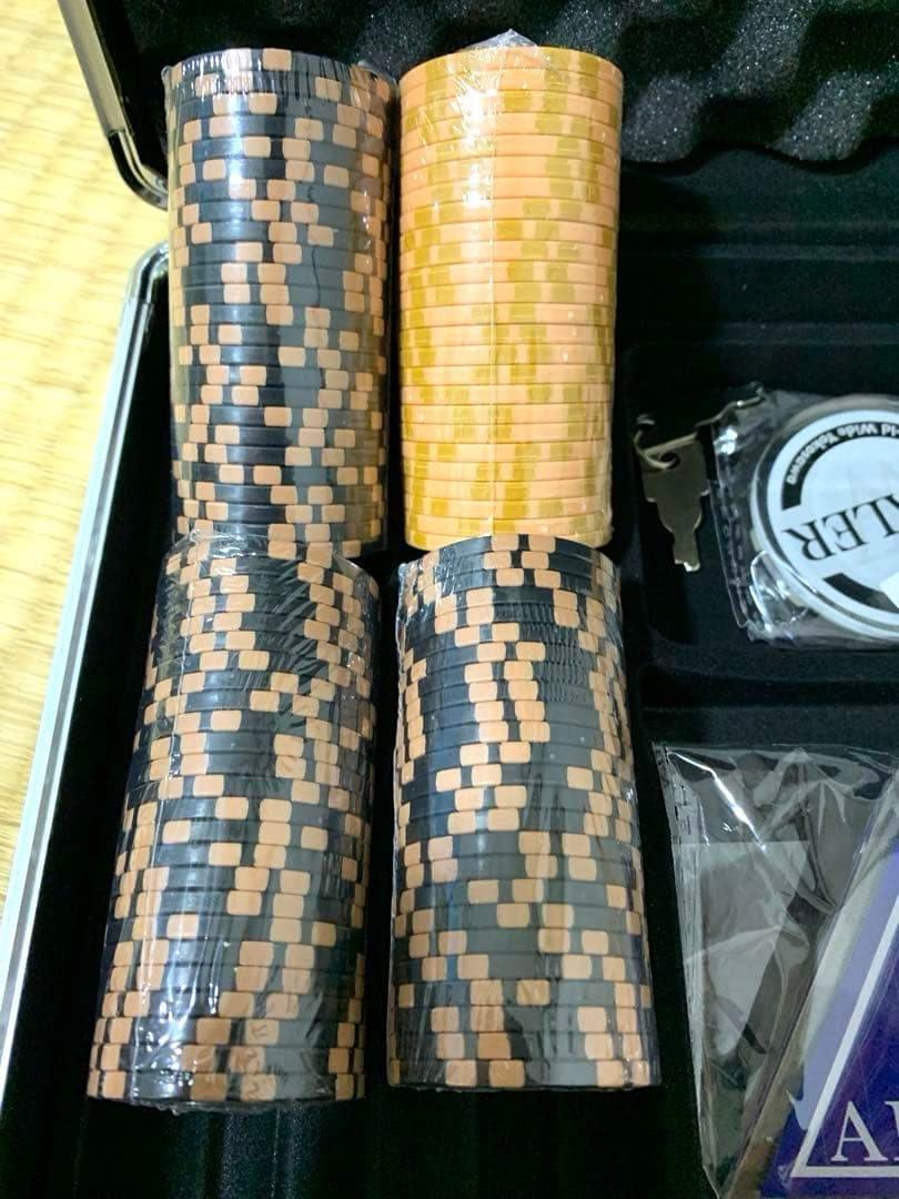 世界のヨコサワ　ポーカーセット