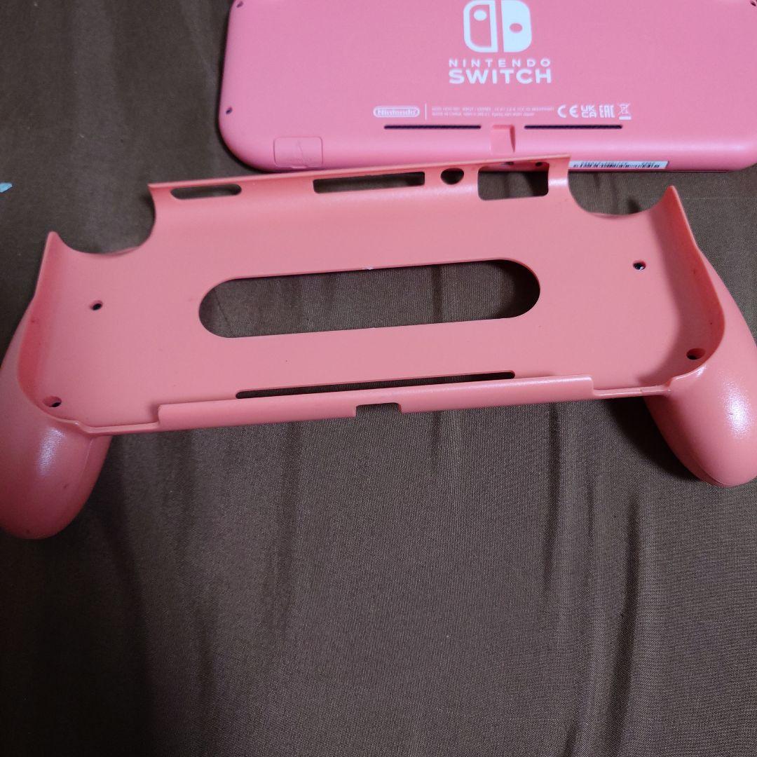NintendoSwitchLightピンク、ストック付属