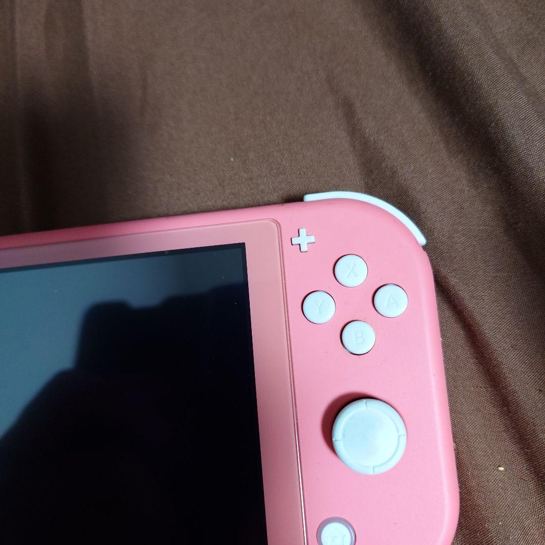 NintendoSwitchLightピンク、ストック付属