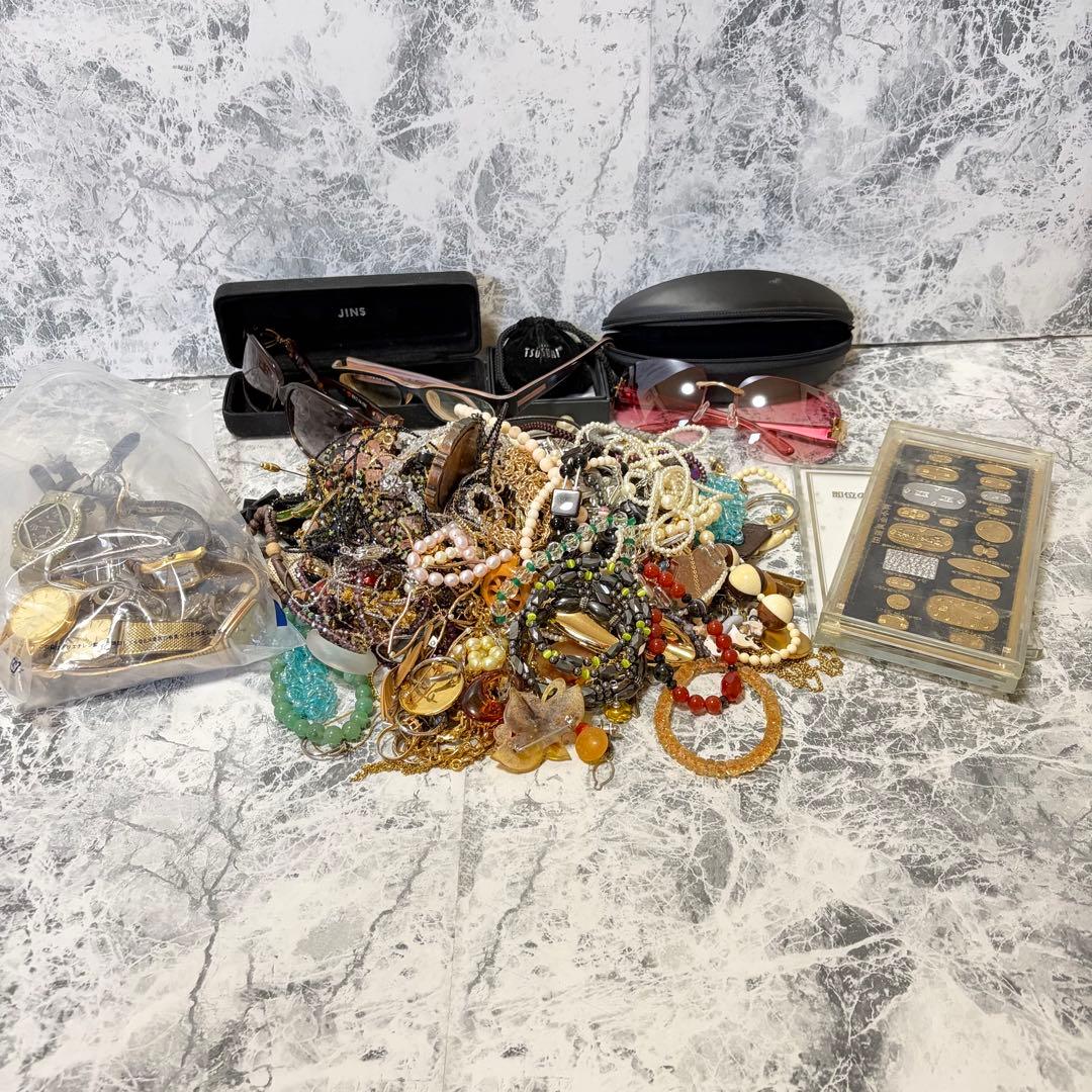 アクセサリーまとめ売り　約3kg リング　ネックレス　腕時計