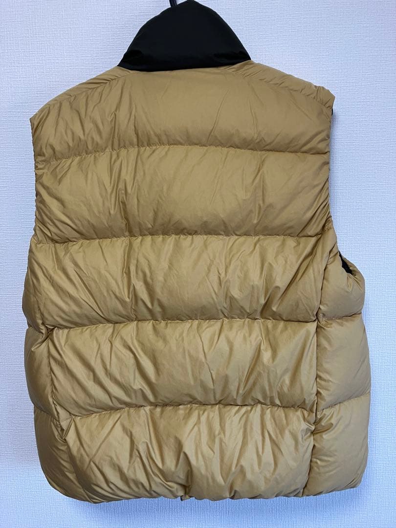 NANGA ダウンベスト ベージュ・黒