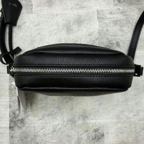 タグ付き✨ 未使用✨ アニエスベー カメラバッグ 黒 人気 ショルダーバッグ