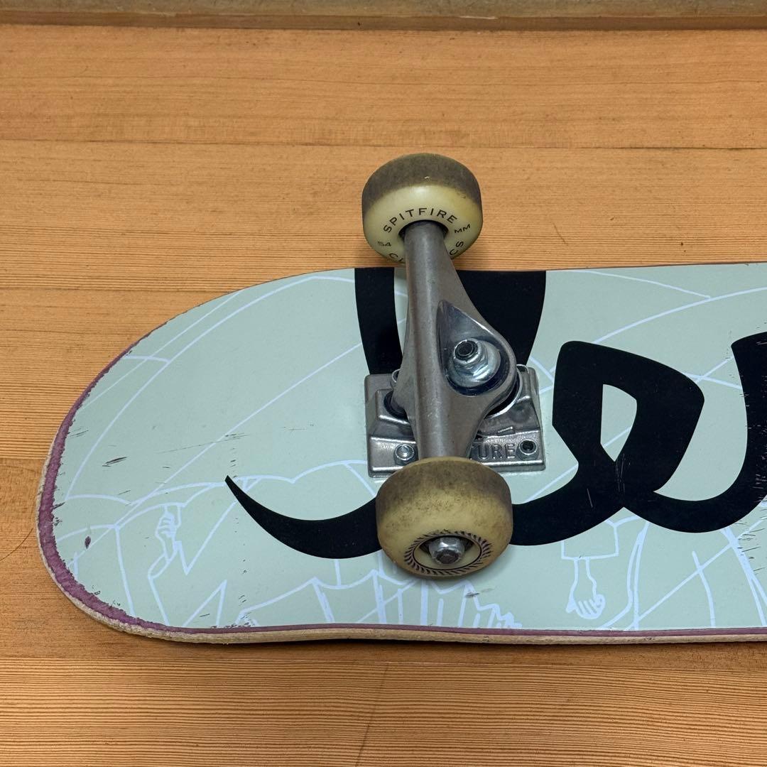 レスケ Lesque スケートボード コンプリートデッキ　7.75 8.0