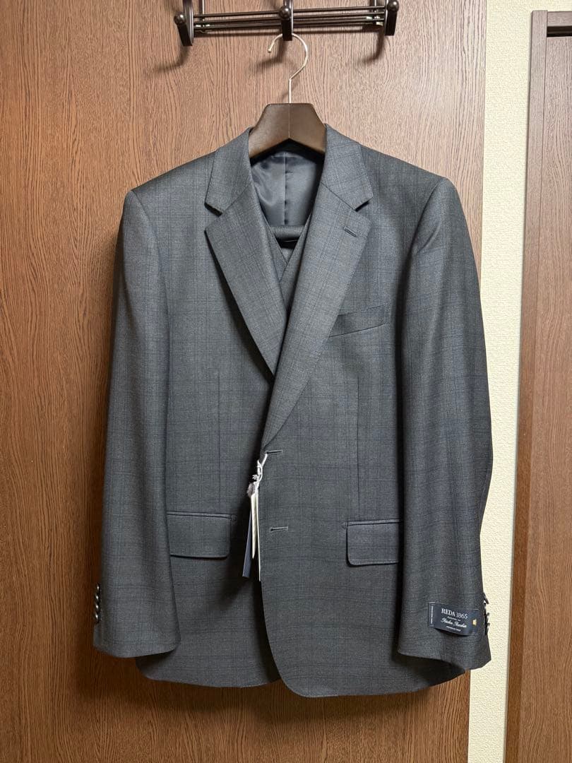 AB4新品未使用！極上イタリアREDAウール100%グレー3ピーススーツ！極小訳