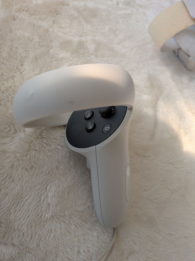 た。オキュラスクエスト2(メタクエスト2)　64GB