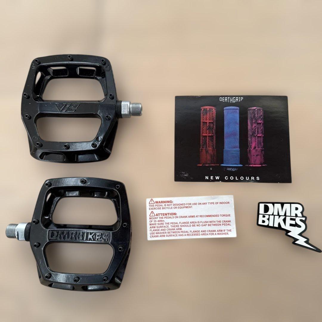 DMR V12 ペダル