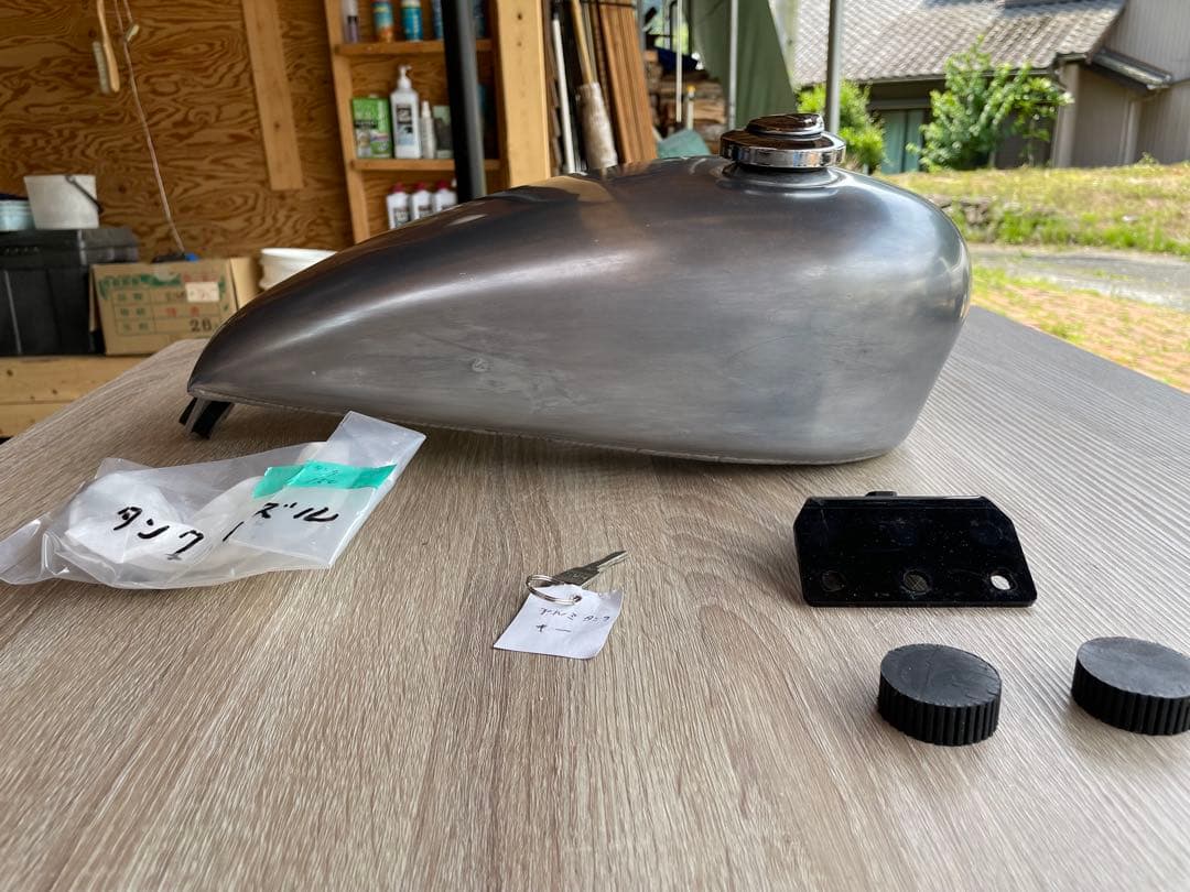 アルミタンク　　送料込み