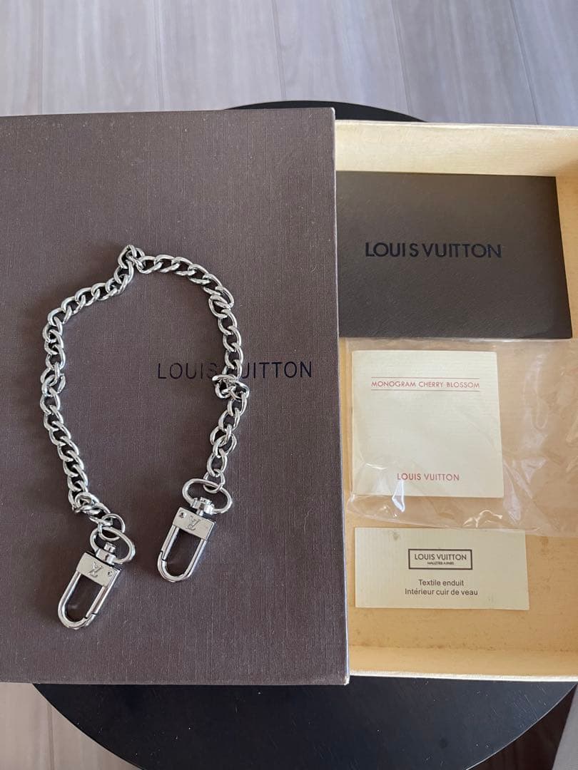 LOUIS VUITTON チェーンウォレットチェーン