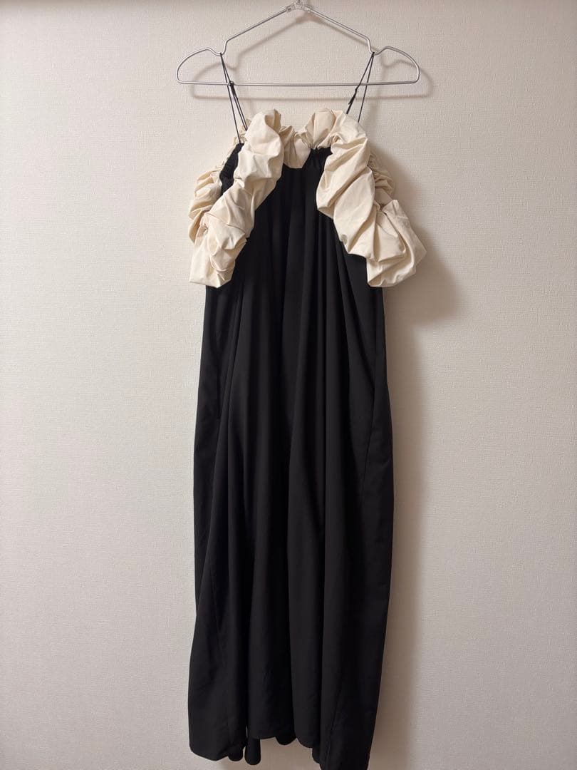 【新品タグ付き】THE TOE Erie Frills Onepiece