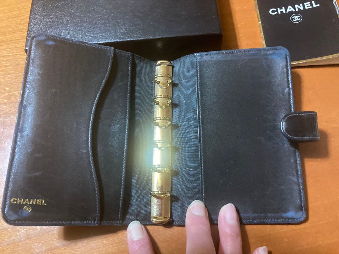 MIYABI　　シャネル　エナメル黒　スケジュール帳カバー　名刺入