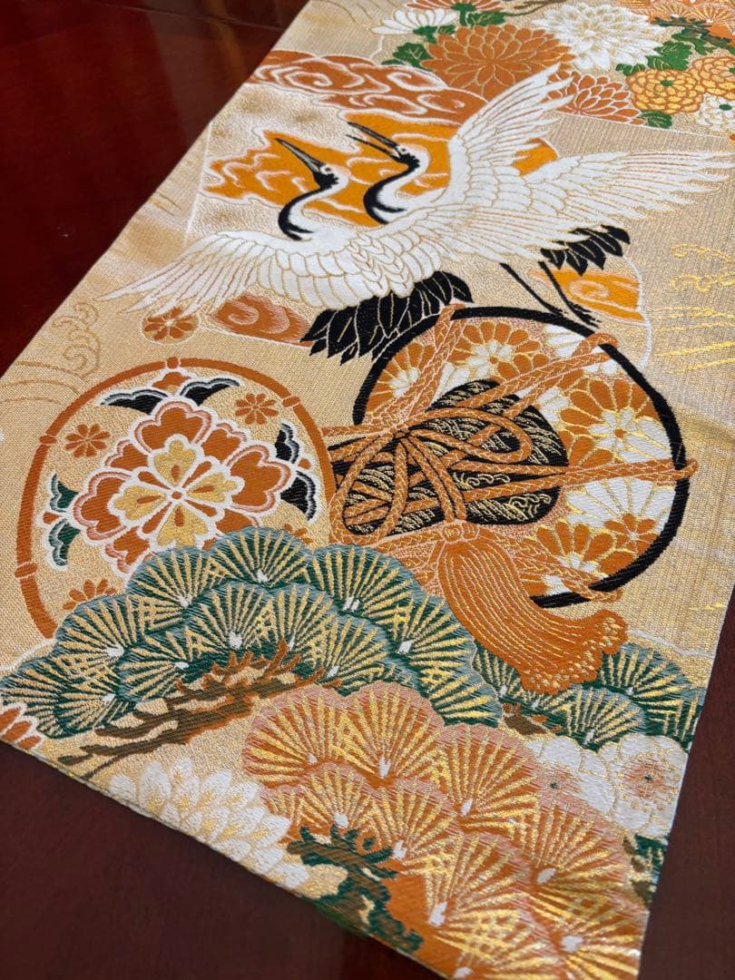 3048、3049、3050花嫁衣装の丸帯から作った豪華な刺繍のテーブルランナー