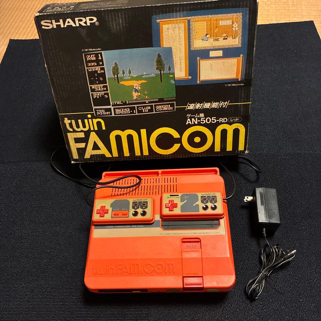 【ジャンク品】ツインファミコン箱付　ディスクNG