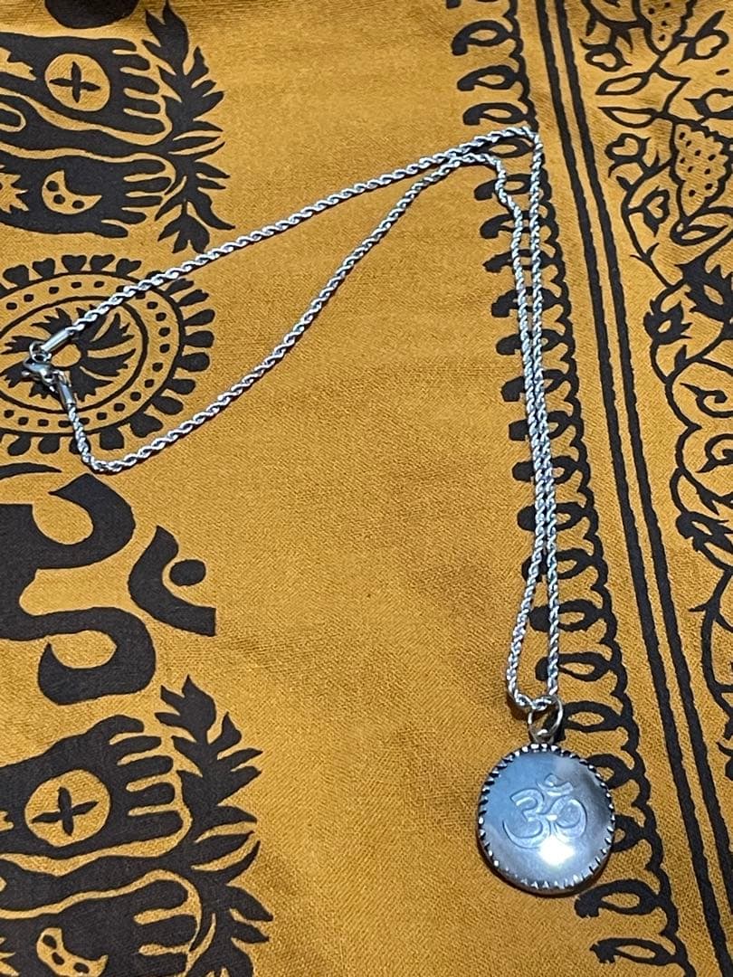 【新品】ハンドメイドオームペンダント　ファミリー　藤井風さん　クリシュナおまけ