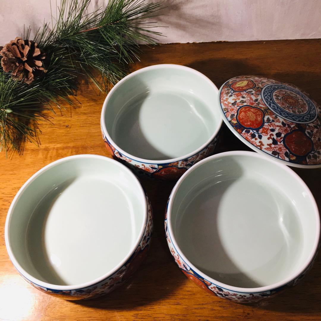 【お正月事始め】有田焼 弥左エ門窯 金襴手 古伊万里 　三段重　蓋物