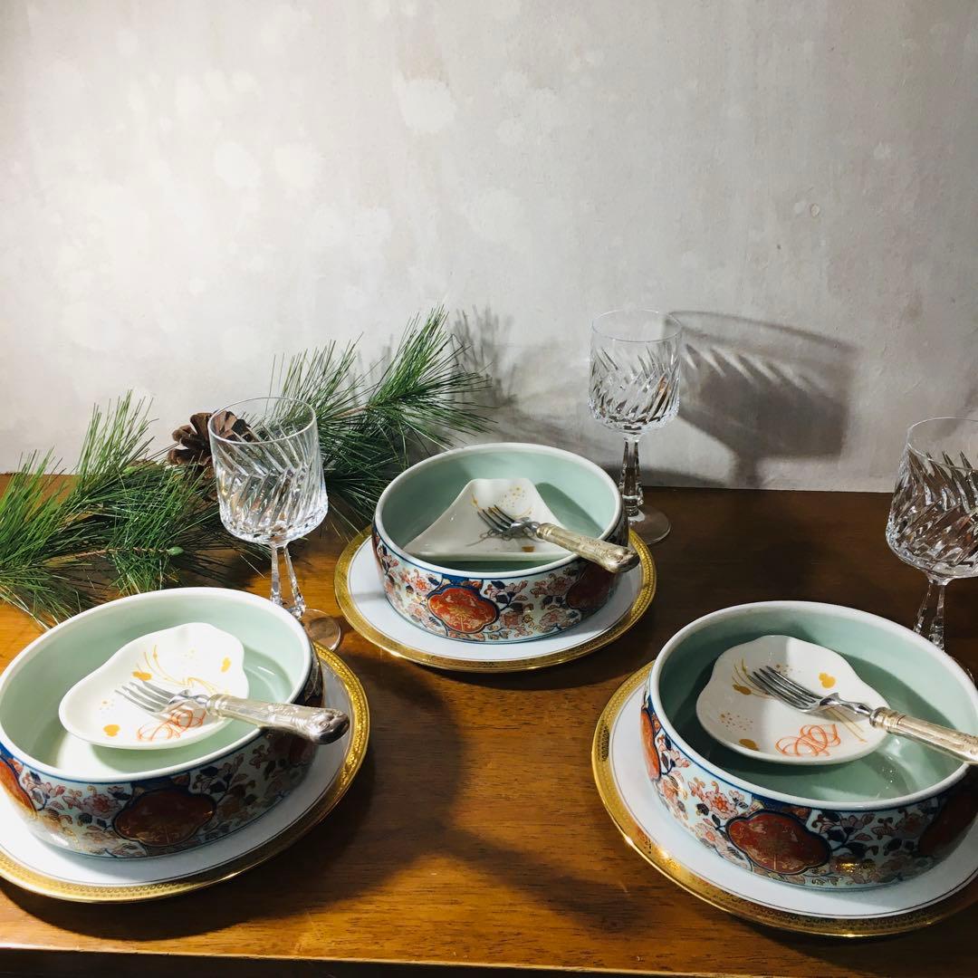 【お正月事始め】有田焼 弥左エ門窯 金襴手 古伊万里 　三段重　蓋物