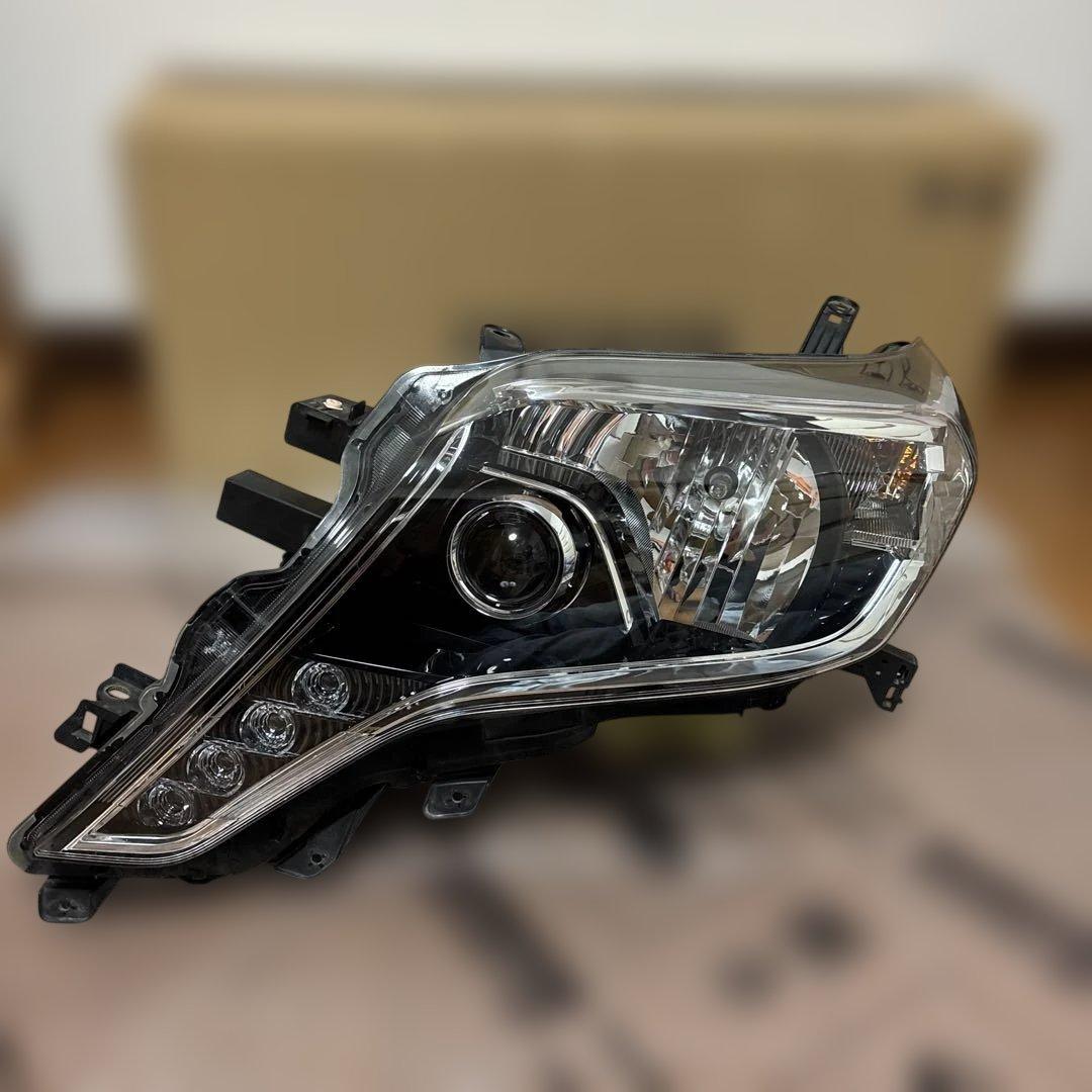 トヨタプラド左ヘッドライト