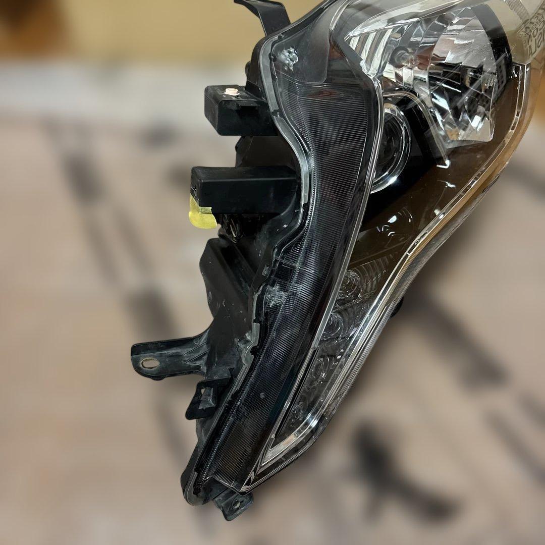 トヨタプラド左ヘッドライト