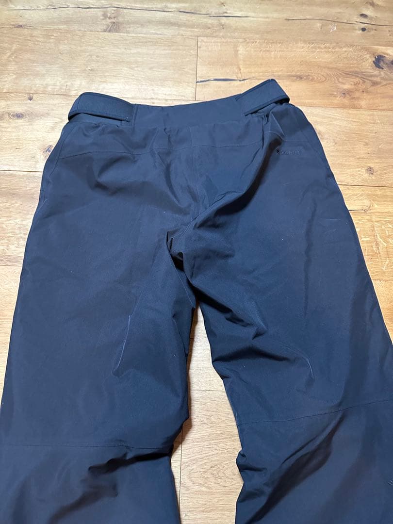 ゴールドウィンスキーウェア 上下セット黒 (XXL)