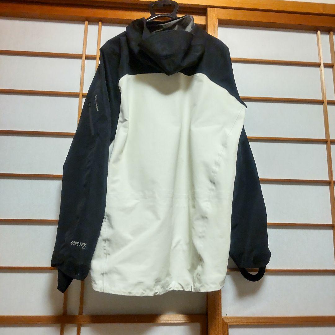 BURTON AK457　Lサイズ　GORE TEX PRO