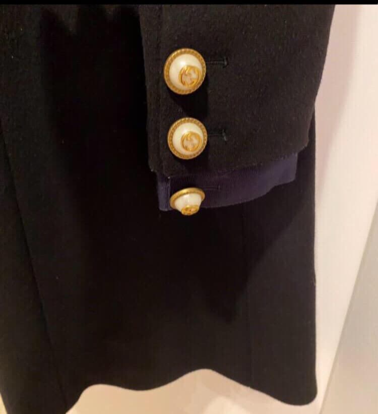 シェリーライン　GUCCI ボタン　上品コート　ブラック　紺色