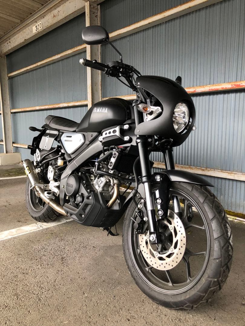 ヤマハ純正　XSR125・XSR155用　ビキニカウル＋ビキニカウルステー