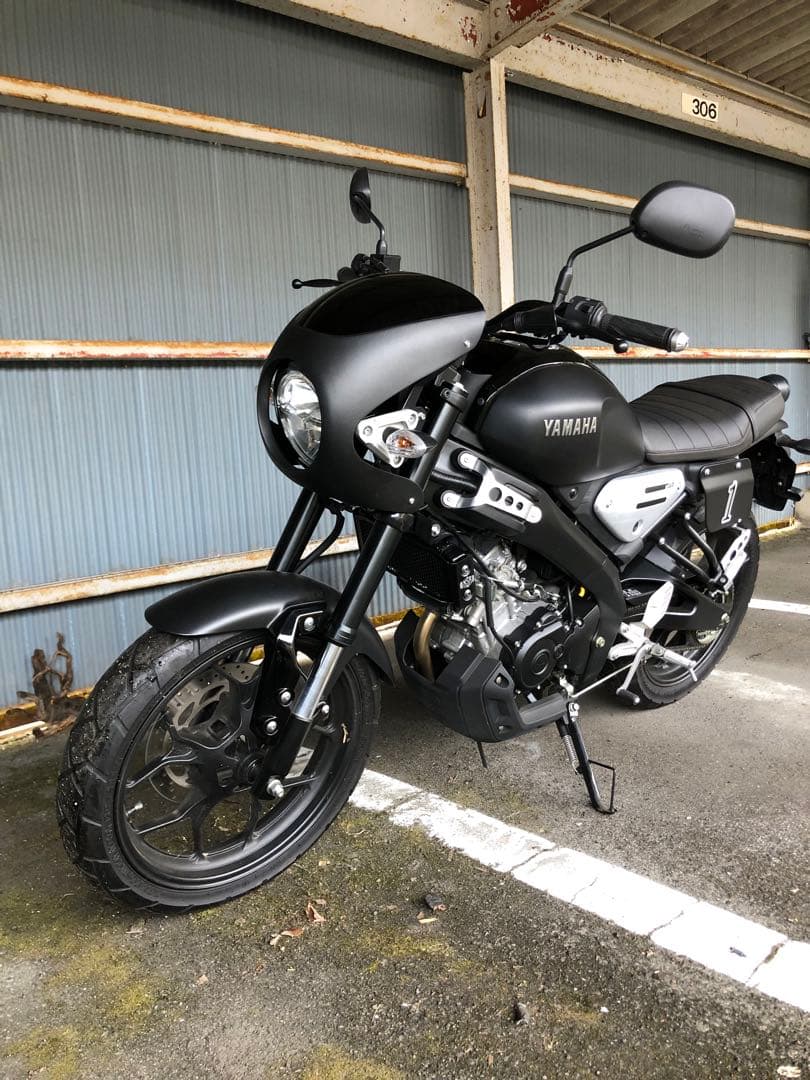 ヤマハ純正　XSR125・XSR155用　ビキニカウル＋ビキニカウルステー