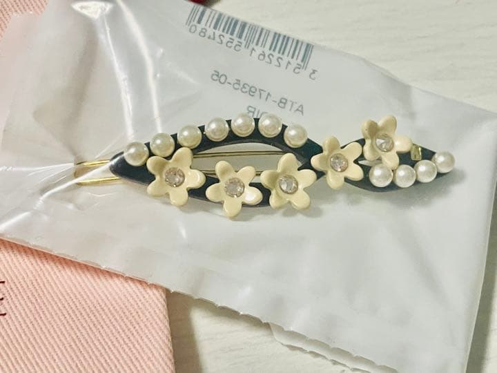 完売品【新品未開封】アレクAlexander de paris 花ポールピン